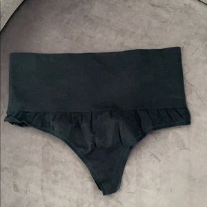Yummie NEW Ultralight Seamless Shaping Thong